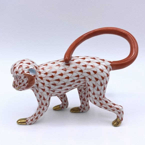 HEREND Monkey Walking 15391 - Rust Fishnet Hungary 5.5"